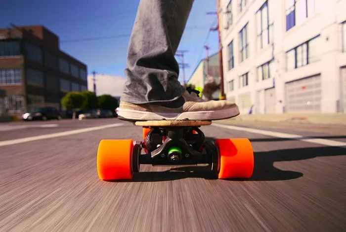Boosted Boards – скейтборд для ленивых