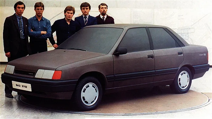 Обратите внимание – в концептуальном макете ВАЗ-2112 1983 года многие элементы и дизайнерские решения словно позаимствованы именно от Audi 100 C3!