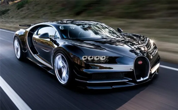 Вид спереди Bugatti Chiron