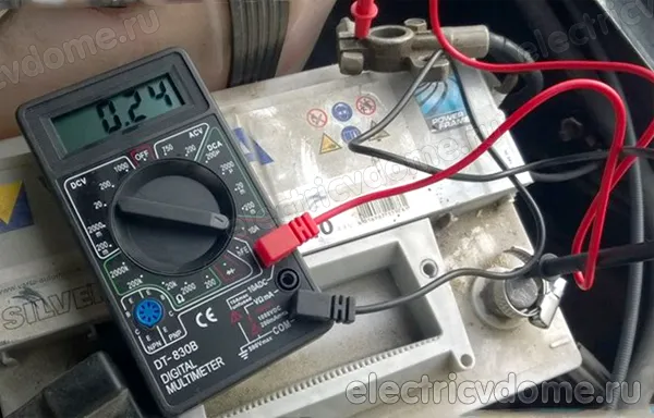 как измерить силу тока мультиметром на аккумуляторе
