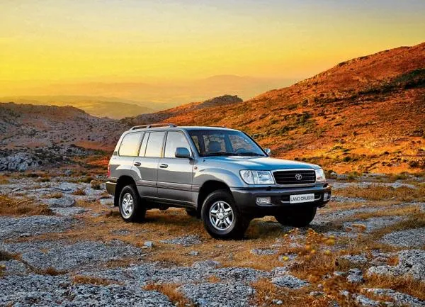 Toyota Land Cruiser 100