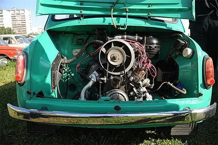 Двигатель ЗАЗ-965 с задним расположением.