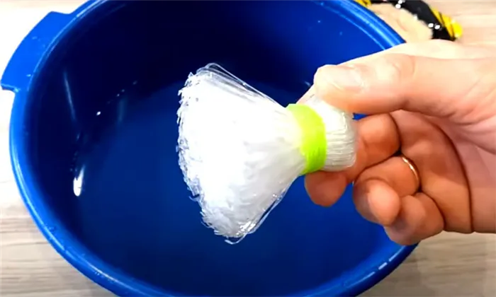 Как сделать щётку для посуды из пластиковых бутылок