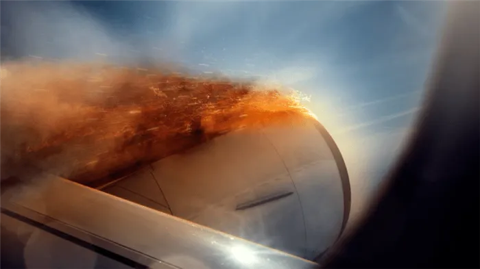 Общество: Пожар в двигателе самолета: когда следует паниковать?