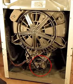 Нахождение тахометра на стиральной машине