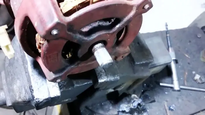 Как снять напрессованный шкив с двигателя и установить патрон дрели