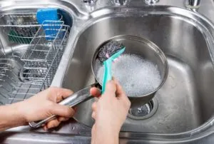 Как отмыть алюминиевую посуду