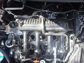 Хонда фит сколько свечей зажигания в двигателе?