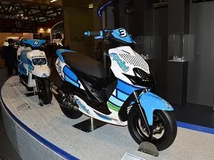 Скутер Yamaha Jog в духе спортивных мотоциклов