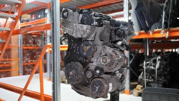 Двигатель Renault M9R