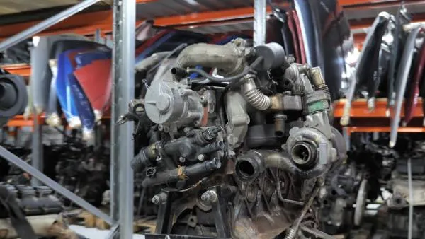 двигатель F9Q Renault