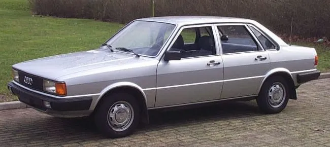 Второе поколение Audi 80
