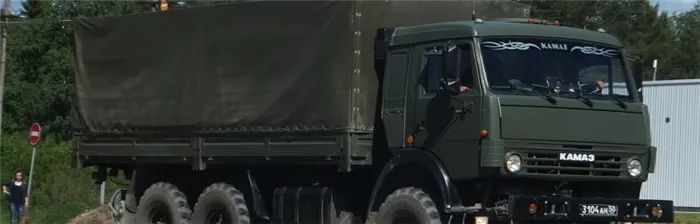 Камаз-5350 – тяжёлый внедорожный грузовой вездеход на службе российской армии