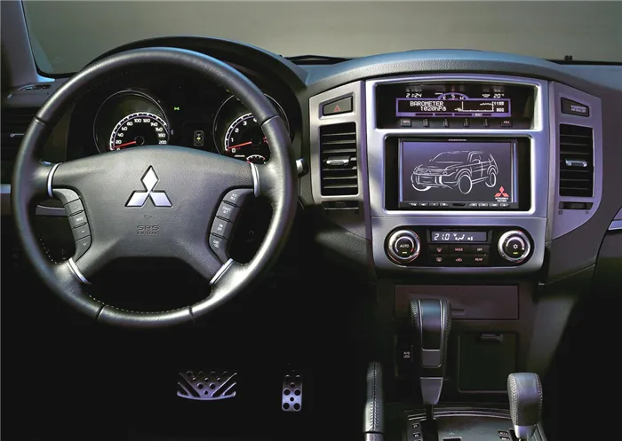 Mitsubishi Outlander XL фото салона